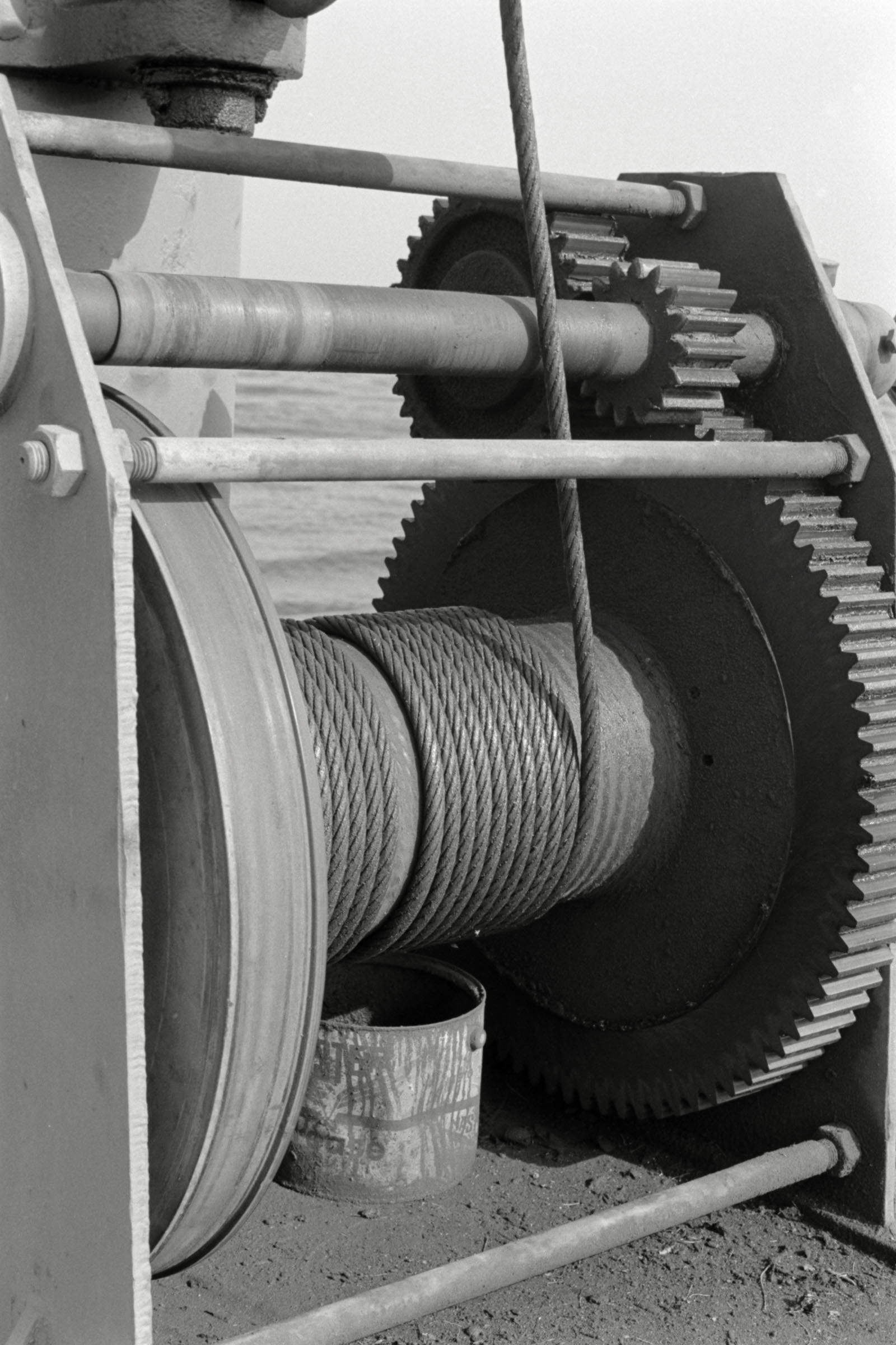 AHP F1991 09 005 sc250507 img26 NLP